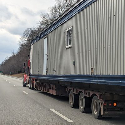 Henderson Co., TN – Multi-Vehicle Wreck on I-40 Involving Trucks Leaves One Dead